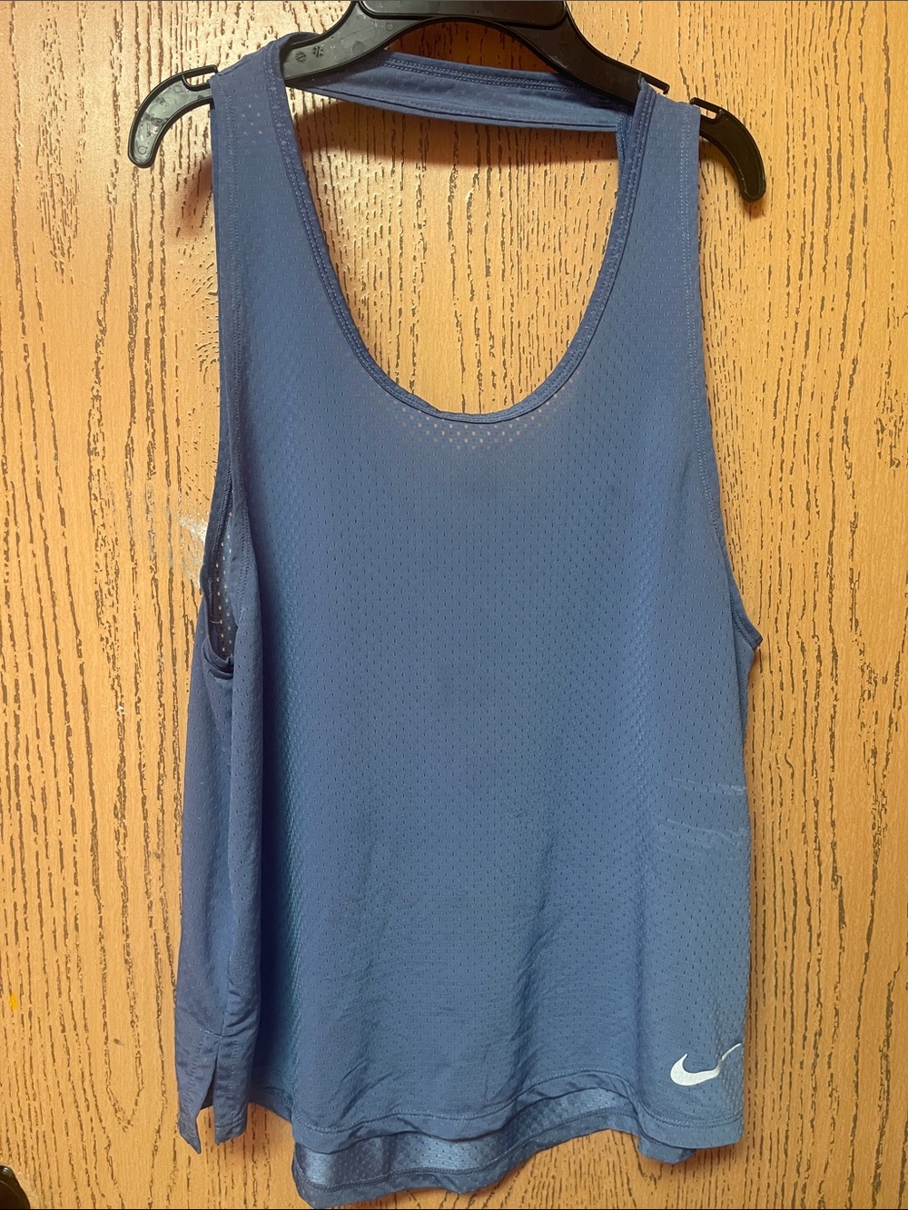 Nike tank